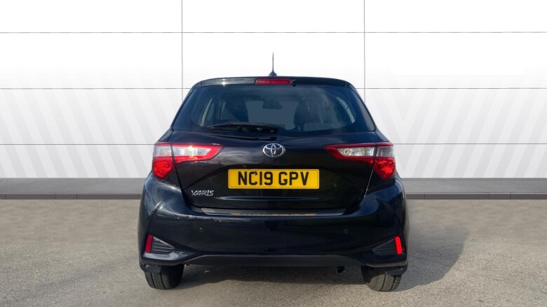 Toyota Yaris 1.5 VVT-i Icon Tech 5dr Petrol Hatchback